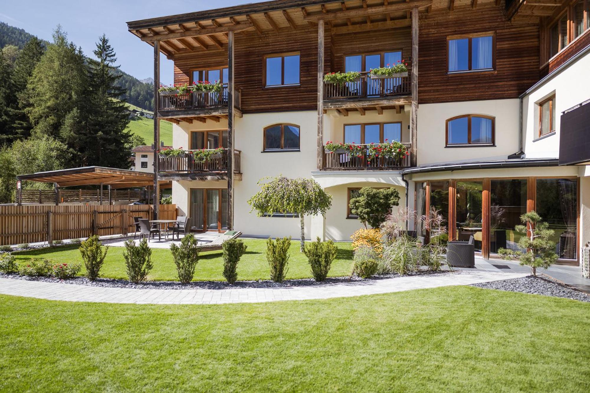 Residence Reisenschuh Vipiteno Luaran gambar